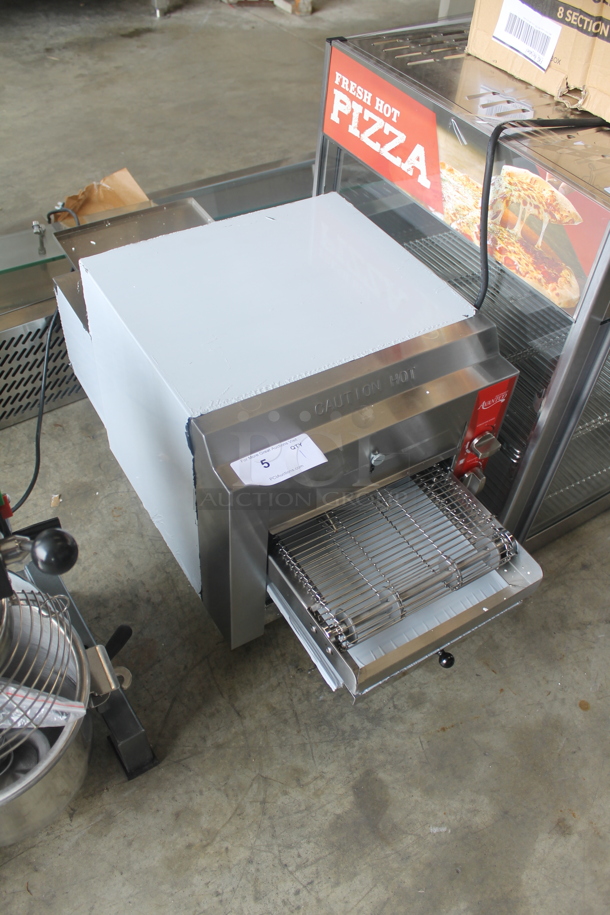 BRAND NEW! Avantco TT-P11-120 177CVROV10RA Stainless Steel Commercial Countertop Conveyor Oven. 120 Volts, 1 Phase. Tested and Working! - Image 2 of 6