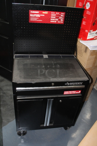 Husky 27" 1-DRAWER 2-DOOR CABINET BASE PROJECT CENTER ON 4-1/2" CASTERS. 