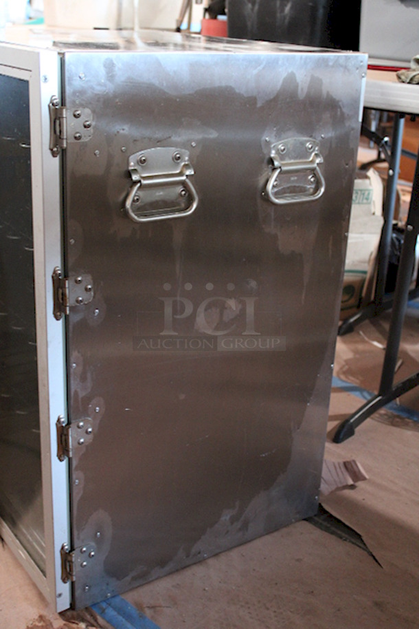 Alto Shaam 500-PH/GD Halo Heat® Pizza Holding Cabinet, (1) glass door, on/off power switch, adjustable thermostat, 120v. In Working Order When Last Used.23-1/4" x 20-3/4" x 30-7/8"  - Image 3 of 6