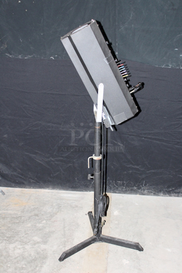 Lycian Stage Lighting Model 1236 Clubspot Light With Seven Lever - Six Color Plus Dowser - Internal Color Boomerang.
115v 1ph 50/60hz 4a Max
25x25x52 [64 when point up] - Image 3 of 5