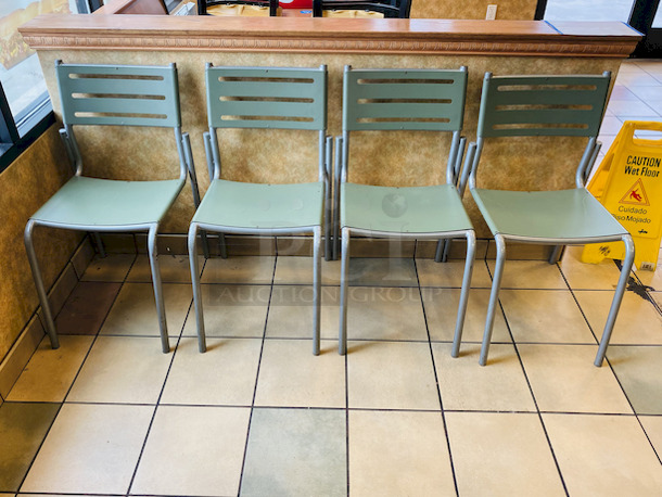 NICE! Group of 4 Outdoor Metal Chairs. 
19x23x34.

4x Your Bid.  - Image 5 of 5