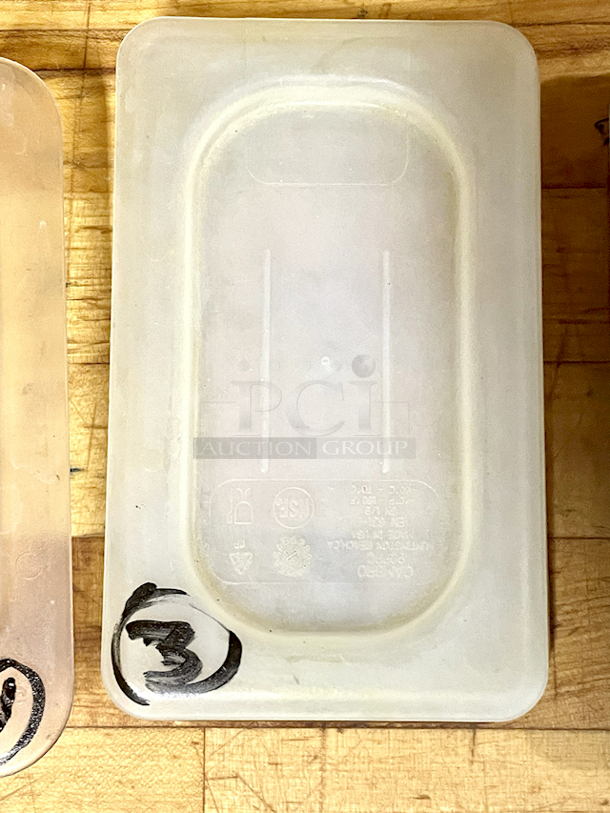 Food Pan Lids: Metal, Plastic, Solid & Slotted. 1/6 Pan & 1/9 Pan Sizes. 15x Your Bid - Image 4 of 8