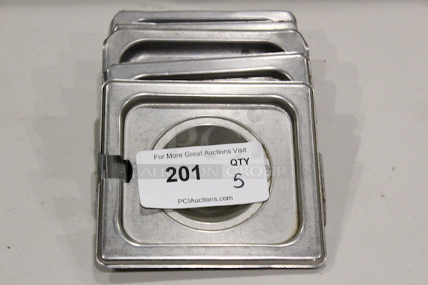 Vollrath 75260 Stainless Steel 1/6 Pan Lids, Slotted.
6-1/4x7
5x Your Bid
 - Image 1 of 2