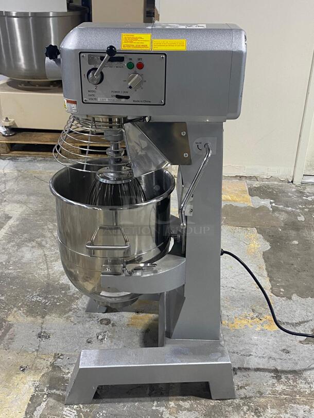 Brand New Prepline PHLM30B-T 30 Quart Gear Driven Commercial Planetary Stand Mixer with Timer Tested & working 
 - Image 2 of 6