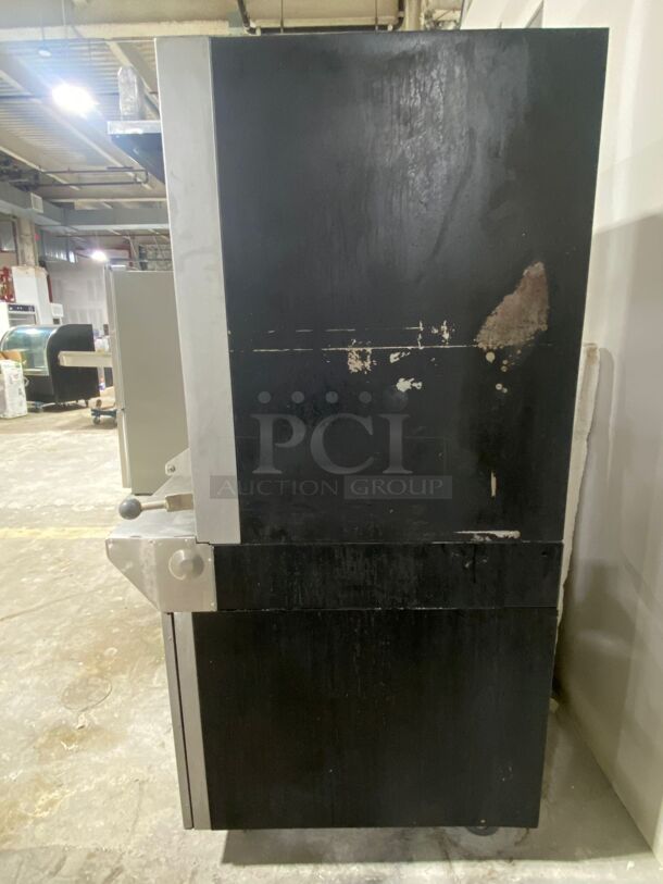 Garland M60XS Master Series Natural Gas Heavy-Duty Upright Ceramic Broiler with Finishing Oven and Storage Base - 80,000 BTU

 - Image 3 of 5
