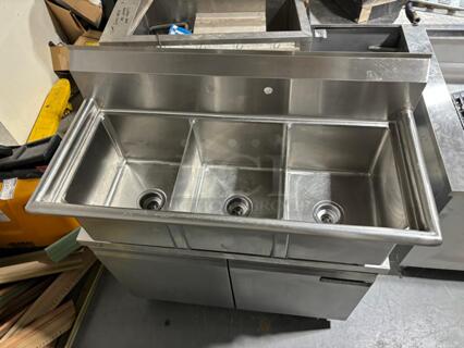 Universal - 47" Three Compartment Sink 
