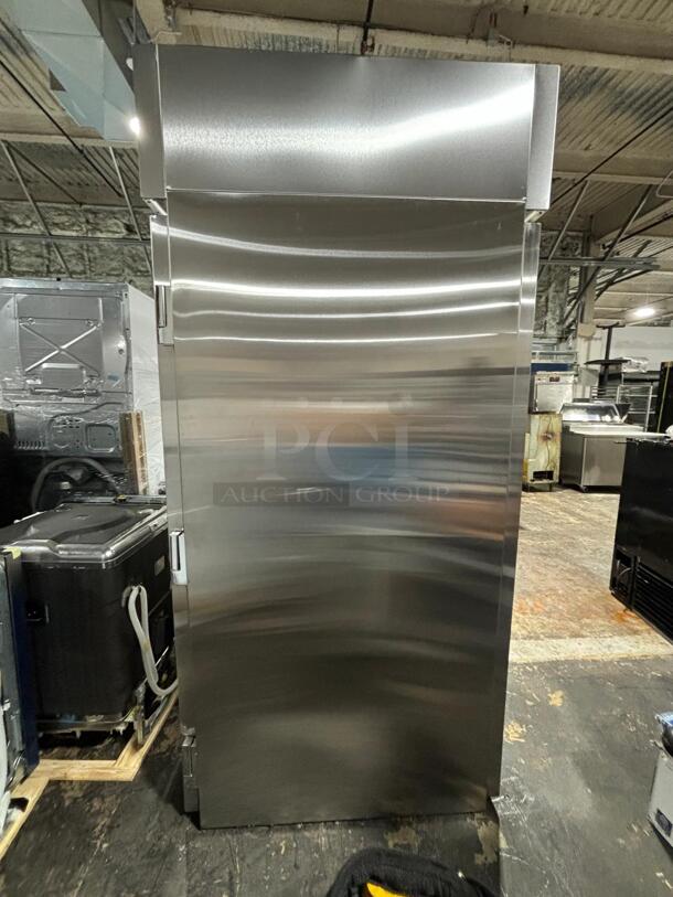 WOW!! Brand New Turbo Air PRO-26R-G-RI-N 34" W One-Section Glass Door Roll-In PRO Series Refrigerator
 - Image 3 of 4