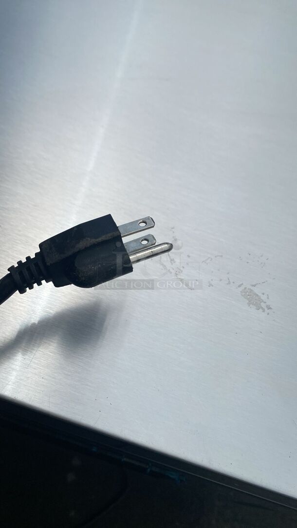 Dukers - DUC29F, Commercial 29" Undercounter Freezer 7cu.ft. NSF - Image 2 of 7