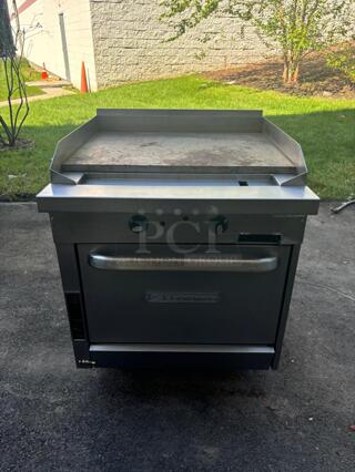 Southbend STAINLESS STEEL Natural Gas Oven and Griddle / On Wheels
