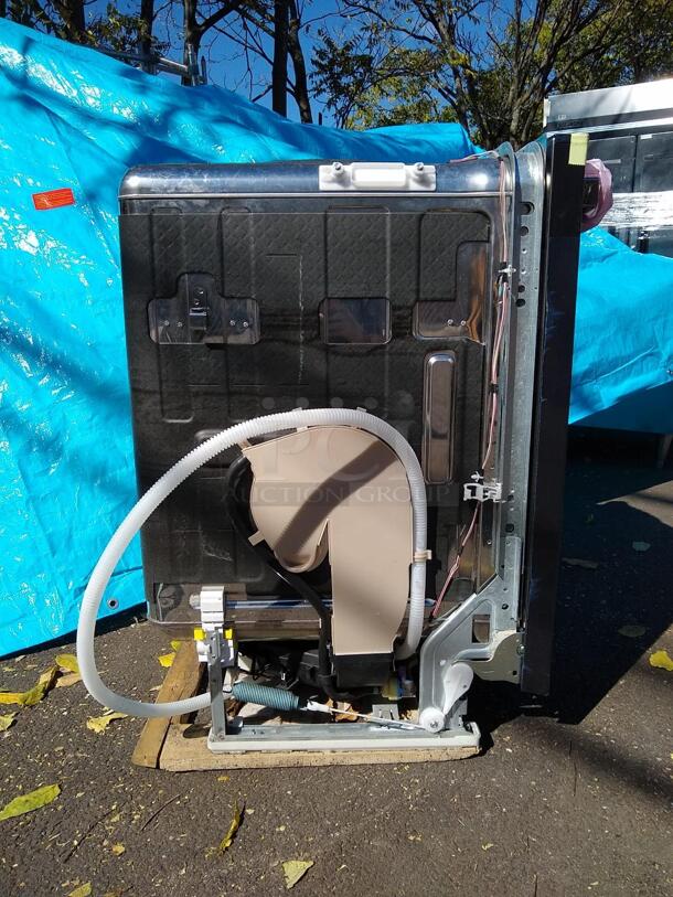 DISHWASHER GE PROFILE WOW GREAT CONDITION - Image 3 of 3
