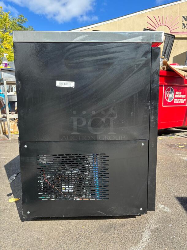 BRAND NEW SCRATCH & DENT Dukers DKB60-M2 61″  - Image 3 of 8