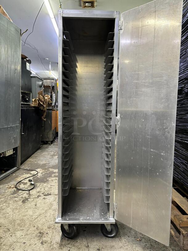 Lockwood Aluminum Half Size Bun Sheet Pan Cabinet Restaurant Bread Holder
 - Image 1 of 9