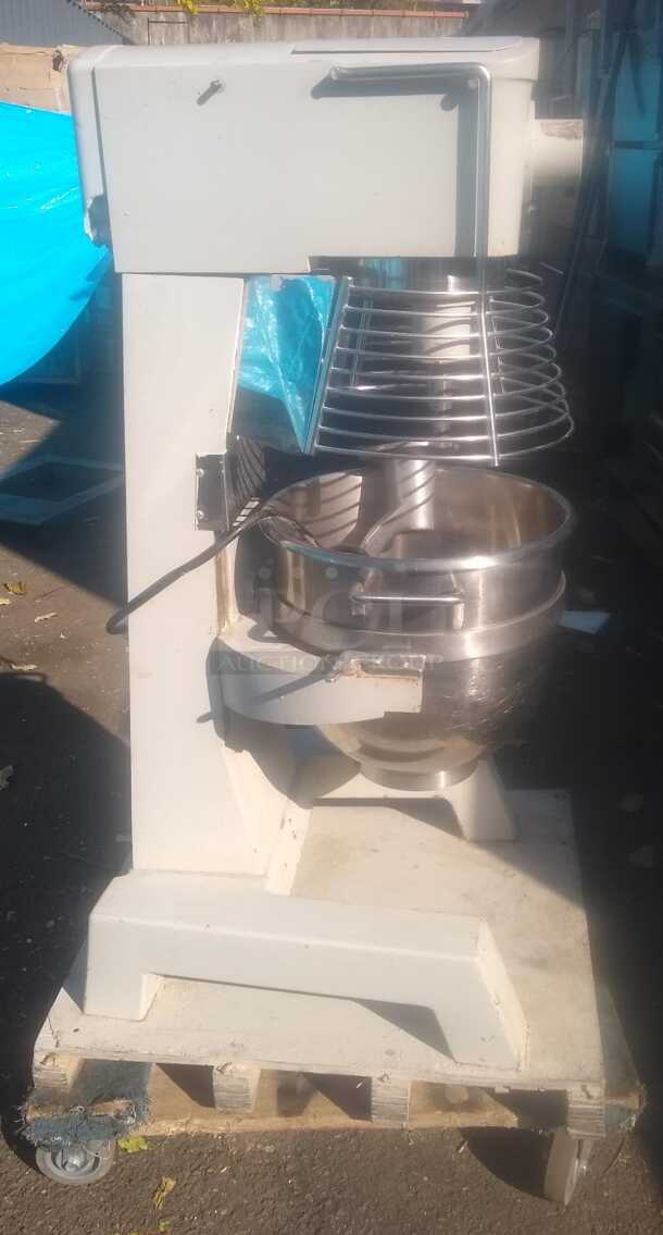 Omcan USA 17836, 30 Quart Commercial Planetary Mixer w/ Timer SP300A
 - Image 7 of 7