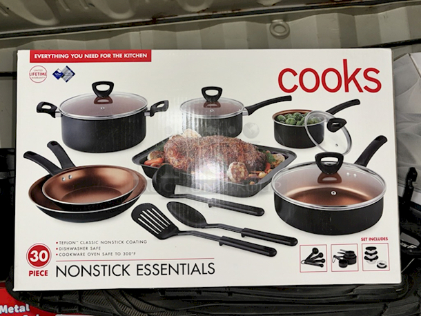 Cooks 30 Piece Non-Stick Essentials 