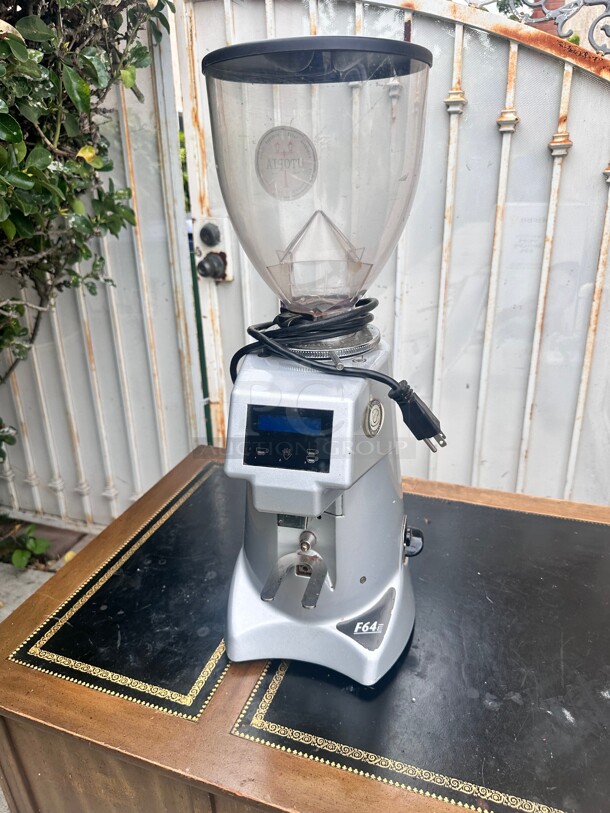 Late Model Fiorenzato F64 Evo Pro Espresso Coffee Grinder 115 Volt Working - Image 1 of 8