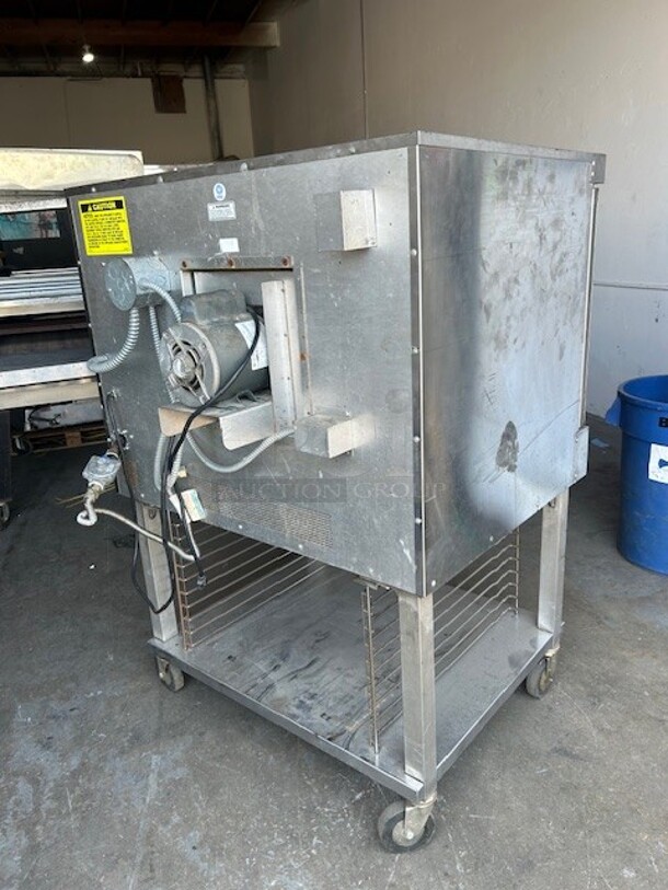 Wolf WC4GD-11D3 Single Deck Full Size Natural Gas Convection Oven - 50,000 BTU One Stand Working - Image 2 of 9