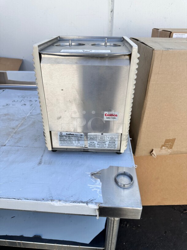 New! Crathco E29-4 11 1/4"  Cold Beverage Dispenser  115v Only Base Working - Image 1 of 9