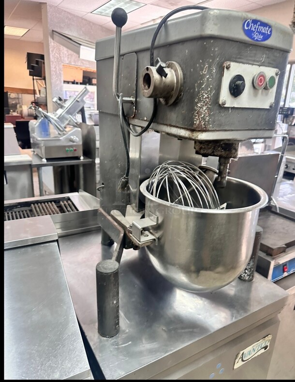Globe GCM20H 20 qt Planetary Mixer - Bench Model, 1 hp, 115v 'Unsure of Functionality' - Image 8 of 10