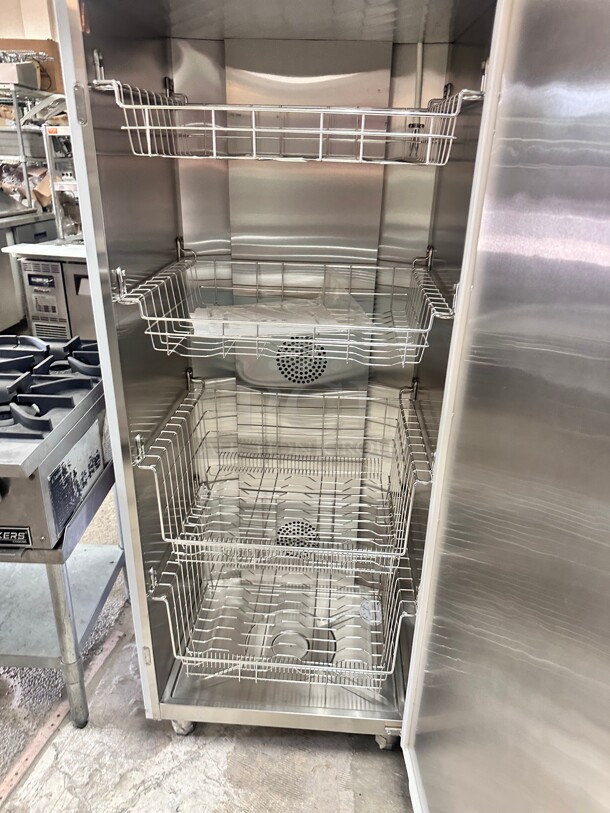 New Hot Air Circulation 1 Door Commercial High-Temperature Disinfection Cabinet With Large Capacity 110 Volt Tested and Working - Image 4 of 10
