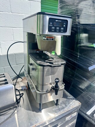 One Year Old Bunn  ITB-LP Automatic Tea Brewer Low Profile Display 120V