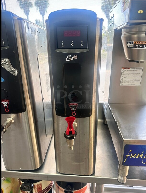 Excellent Condition! Used Curtis WB5NL Commercial Hot Water Dispenser - 5 gal., 120 Volt Tested and Working! - Image 4 of 7