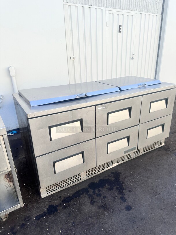 Late Model True TFP-72-30M-D-6 72" Sandwich/Salad Prep Table w/ Refrigerated Base, 115v Working - Image 5 of 11