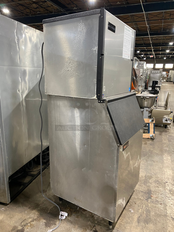 Ice-O-Matic Commercial Ice Making Machine! On Commercial Ice Bin! All Stainless Steel! On Legs! Model: ICE1006HR6 SN: 15051280011676 208/230V 60HZ 1 Phase - Image 3 of 10