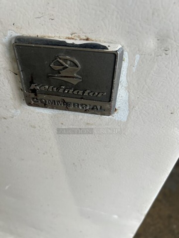 Kelvinator Chest Freezer! 115V 1 Phase! - Image 3 of 5