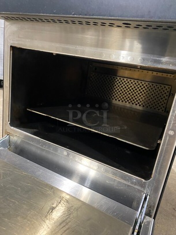 WOW! BRAND NEW! NEVER USED! LATE MODEL! 2022 Merrychef Commercial Countertop Rapid Cook Oven! All Stainless Steel! Model: EIKONE2S SN: 2208213090343 208/240V 60HZ 1 Phase - Image 5 of 10