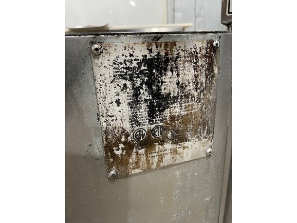 Cookline Commercial Natural Gas Powered 4 Burner Deep Fat Fryer! With Backsplash! With Two Frying Baskets! All Stainless Steel! On Legs! - Image 8 of 9