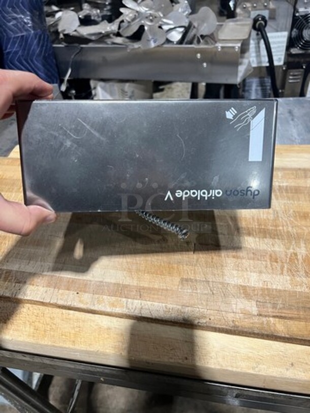 Dyson Wall Mount Hand Dryer! - Image 5 of 7