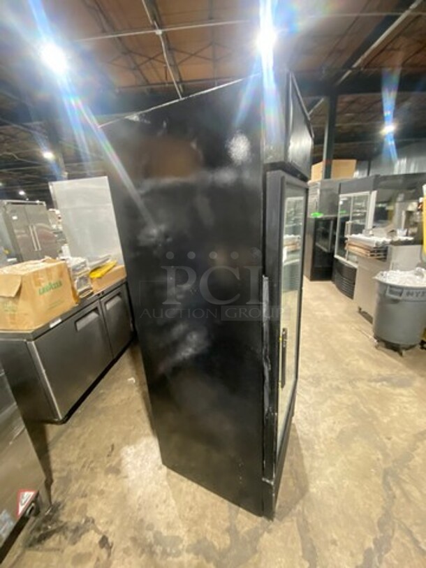 True Commercial Single Door Reach In Cooler Merchandiser! With View Through Door! Poly Coated Racks! Model: GDM26HL SN: 11377445 115V 60HZ 1 Phase - Image 2 of 8