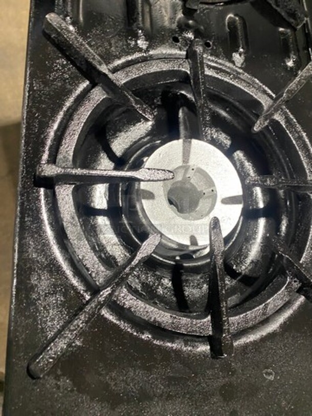 FAB! Franklin Commercial Natural Gas Powered 6 Burner Stove With Right Side Flat Griddle And Cheese Melter Combo! Griddle Has Side Splashes! With Raised Back Splash And Salamander Shelf! With Single Small Door Storage Space! With Oven Underneath! Metal Oven Racks! All Stainless Steel! On Legs! - Image 6 of 12