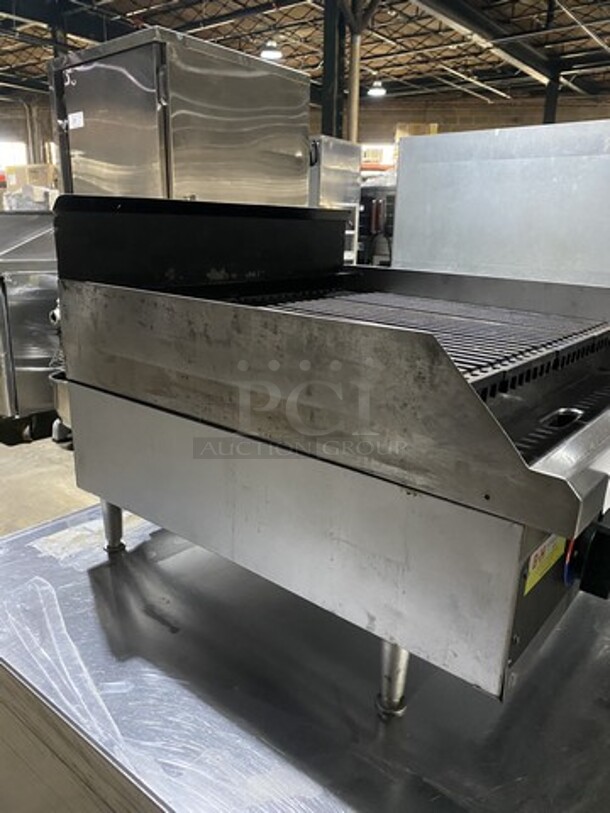 Sweet! Star 24 Inch Heavy Duty Natural Gas Powered Counter Top Char Grill! Model 6024CBC Serial 6L242690! On Legs!  - Image 2 of 9