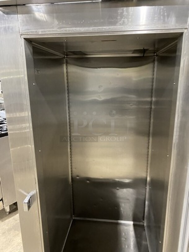 Victory Heavy Duty Commercial One Door All Stainless Steel Freezer! Model FS1DS7EW! 115V 1 Phase! With Legs!  - Image 5 of 9
