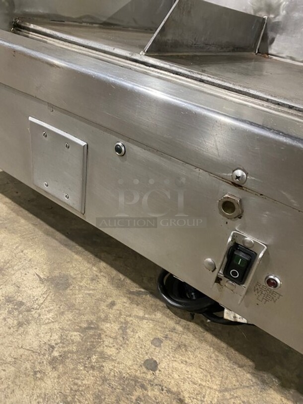 Woodstone Commercial Countertop Natural Gas Powered 48 Inch Flat Griddle! With Split Top! With Back & Side Splashes! All Stainless Steel! On Legs! - Image 6 of 8
