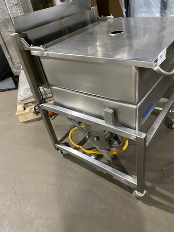 FAB! Market Forge Heavy Duty LP/Natural Gas Powered Tilted Skillet/Braising Pan! On Casters! WORKING WHEN REMOVED! - Image 2 of 10