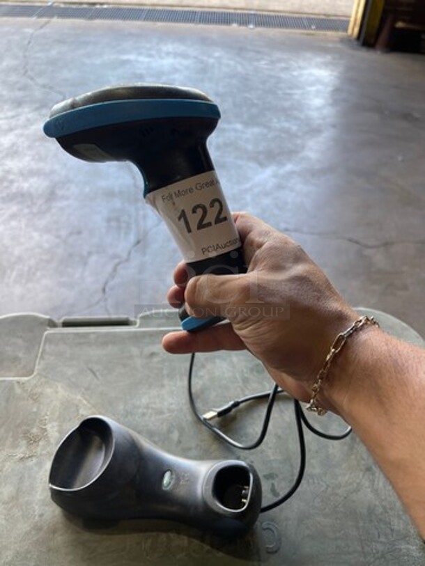 Trohestar Barcode Reader With Cradle! Model: NS1003 SN: NS100320J08227 - Image 2 of 3