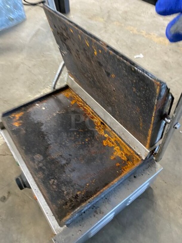 Commercial Countertop Panini/Sandwich Supremo Grill! All Stainless Steel! Press With Flat Surface! - Image 5 of 8