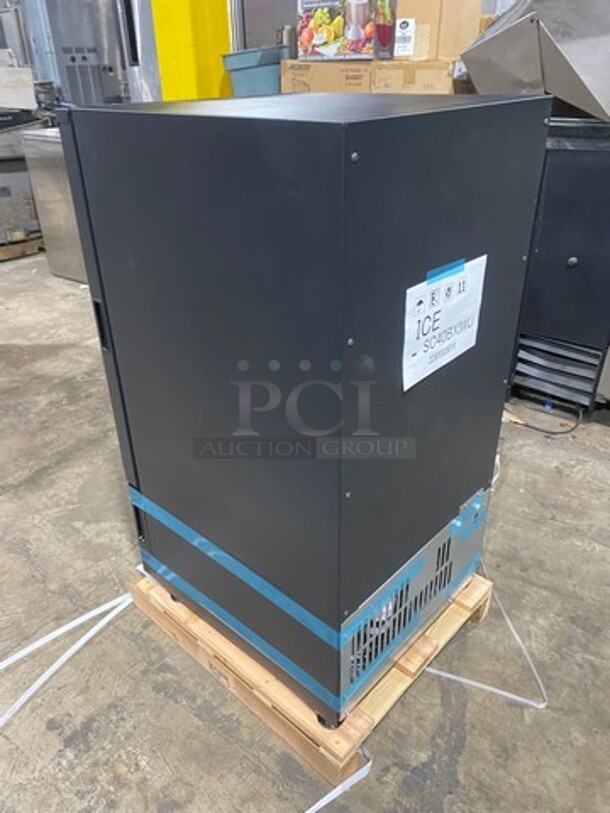 BEAUTIFUL! UNIQUE FIND! SCRATCH-N-DENT! Lumilinna Commercial Countertop/ Undercounter Single Door Slush Cooler! Using Very Precise Temperature Control, Lumilinna Can Hold Beverages Below Freezing — Without Freezing Them Solid. Water Normally Freezes At 32°F, But By Maintaining This Temperature, Lumilinna Can Store Beverages To The Coldest Temperature That Once Opened, Ice Crystals Form! Supercooled Products Crystallize When Poured, Producing A Soft Delicate Ice Slush! Model: ICESC40BXIWU 115V 60HZ 1 Phase - Image 4 of 8