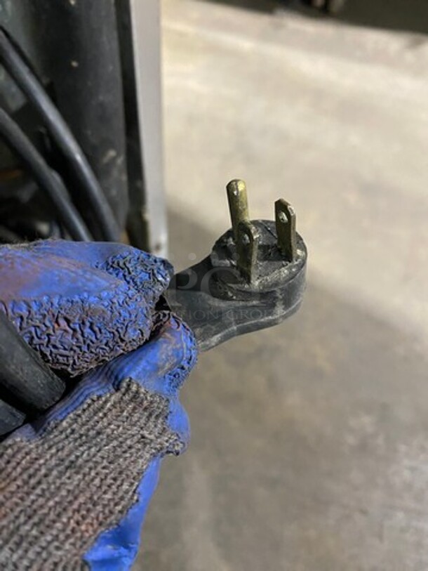 Delfield Enodis Commercial Single Door Lowboy/Worktop Cooler! All Stainless Steel! On Casters! Model: 407CADHL SN: 0507036102124T 115V 60HZ 1 Phase - Image 8 of 10