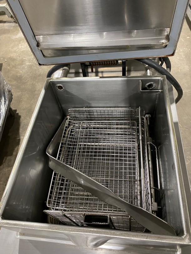 LATE MODEL! 2019 Shineho Equipment Electric Powered Pressure Fryer! With Metal Fryer Basket! All Stainless Steel! On Casters! Model: P007 50HZ - Image 5 of 10