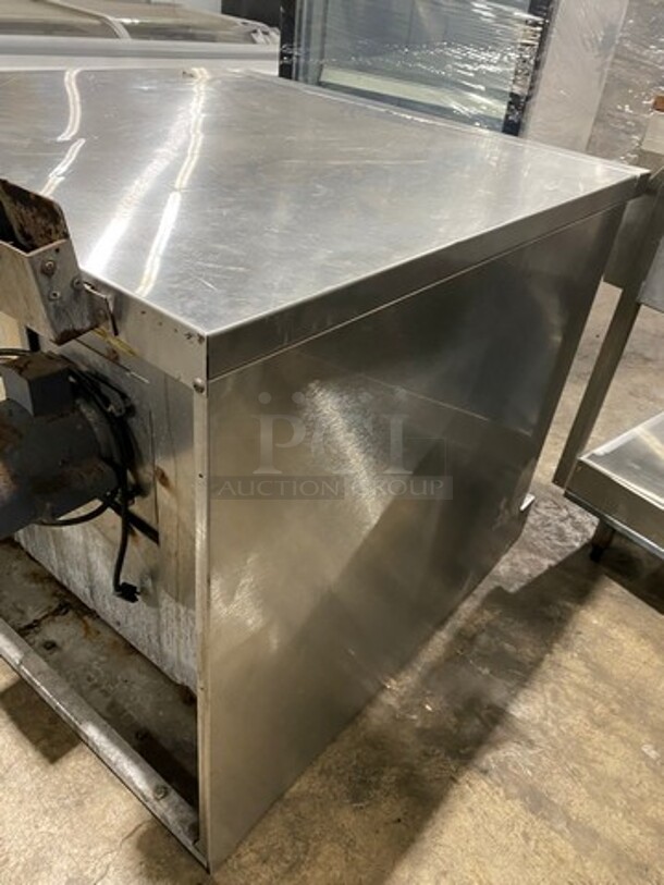 Garland Master 200 SERIES Commercial Electric Powered Convection Oven! With View Through Doors! Metal Oven Racks! All Stainless Steel! - Image 4 of 7