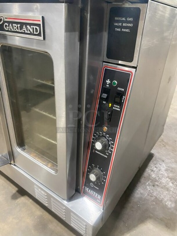 Great! Garland Master 200 Series Natural Gas Powered Single deck Convection Oven! With Legs! With Metal Racks! Model 200!  - Image 6 of 9