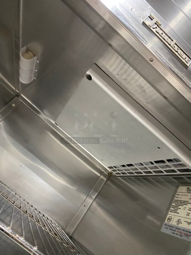 Traulsen Commercial Single Door Reach In Cooler! All Stainless Steel! On Legs! MODEL RHT132WREFHS RN:T422500C99 115V 1PH - Image 6 of 8
