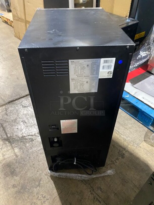 NEW! OUT OF THE BOX! SCRATCH-N-DENT! Danby Undercounter Ice Maker! 32LB Ice Capacity! Model: DIM32D1BSSPR - Image 4 of 8