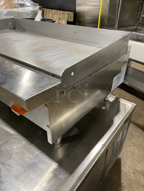 WOW! LATE MODEL! Sierra Commercial Countertop Natural Gas Powered Flat Top Griddle! With Back And Side Splashes! All Stainless Steel! On Small Legs! - Image 3 of 8