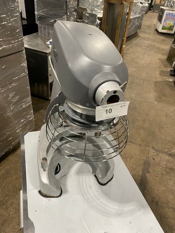 Hobart Legacy Commercial 20 Quart Planetary Bench Mixer! 100-120V 1 Phase! Model: HL200 SN: 31-1418 038! - Image 1 of 10