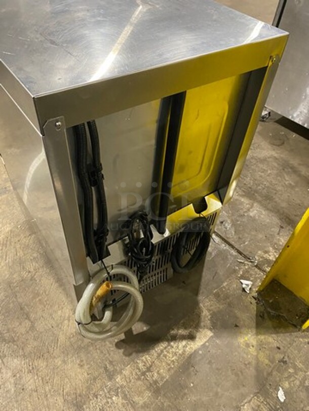 Ecolab Undercounter Dishwasher! All Stainless Steel! Model: ULT1 SN: W150954118 120V 60HZ 1 Phase - Image 4 of 10