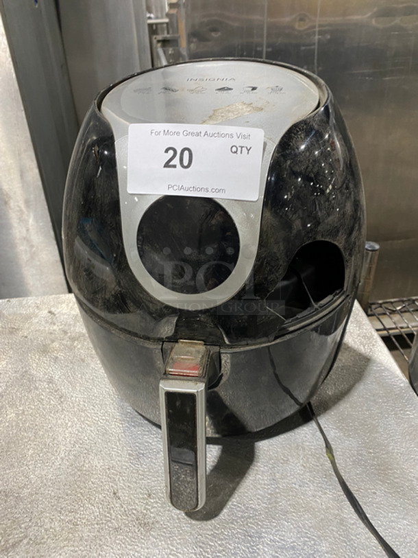 Insignia Countertop Digital Air Fryer! Model: NSAF55DBK9 - Image 1 of 8